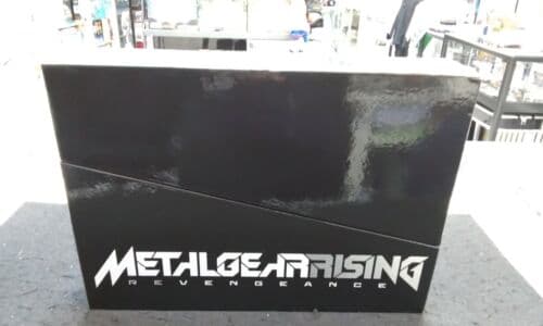SONY PS3 METAL GEAR RISING REVENGEANCE COLLECTOR'S JAPAN CONDIZIONI FOTO - 2